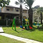 Levantino & Aparthotel Vasilikí
