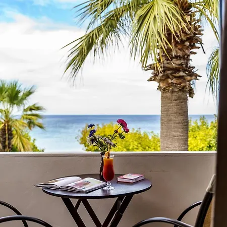 Levantino Studios&apartments Apartahotel