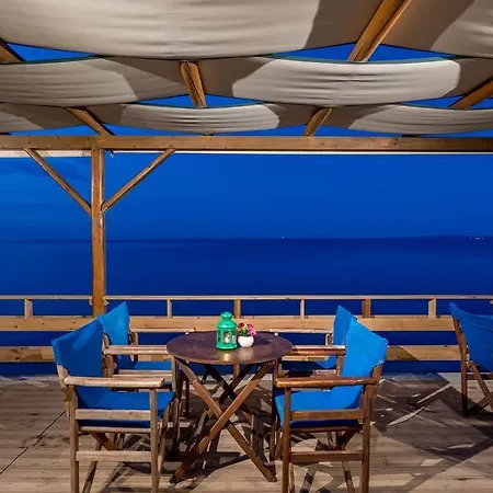 Levantino & Apartmanhotel 3*