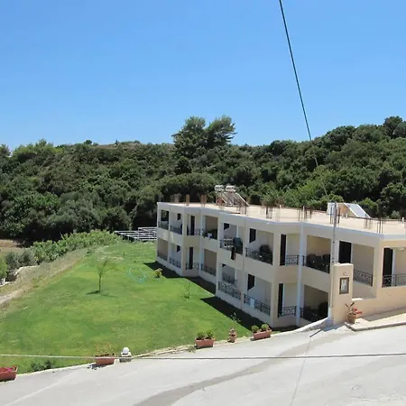 Levantino & Apartmanhotel 3*